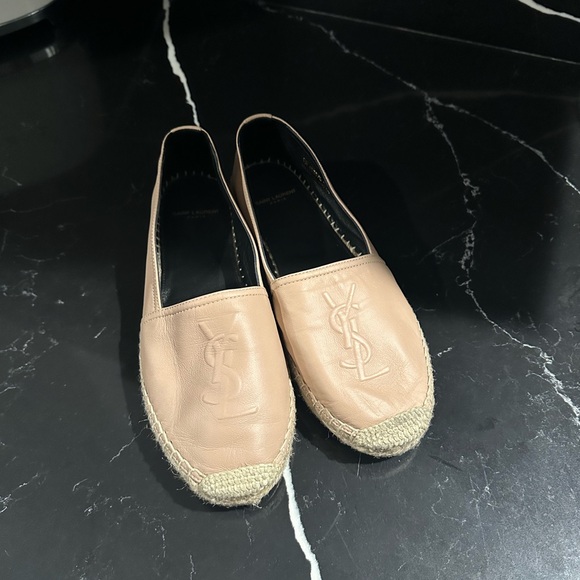 Saint Laurent
Monogram Espadrilles In Lambskin - Picture 4 of 4